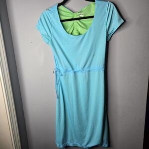 Merrell Select Wick Blue Green Short Sleeve Athletic Dress Size Medium
